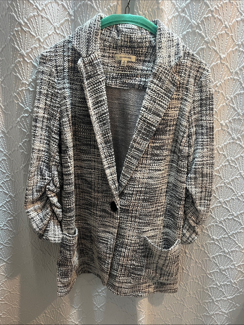 Max Studio Black and White Knit Open-Front Blazer
